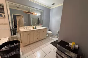 1600 W 32nd St, Riviera Beach, FL 33404 - Photo 9