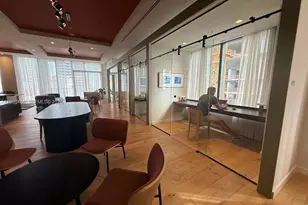 11 NE 6th St, Miami, FL 33132 - Photo 17