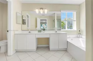 1042 Bluewood Terrace, Weston, FL 33327 - Photo 19