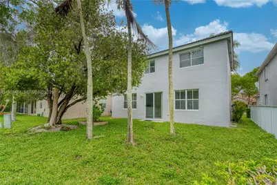 1042 Bluewood Ter #1042, Weston, FL 33327 - Photo 29