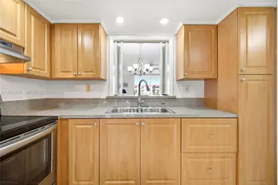 410 NW 68th Ave #401, Plantation, FL 33317 - Photo 9