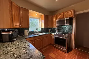 2728 Kirk St, Miami, FL 33133 - Photo 7