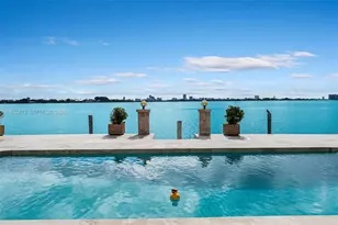 1990 NE 119th Rd, North Miami, FL 33181 - Photo 3