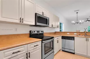 4921 SW 140th Terrace, Miramar, FL 33027 - Photo 9