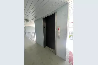 405 S Pine Island Rd #202D, Plantation, FL 33324 - Photo 13