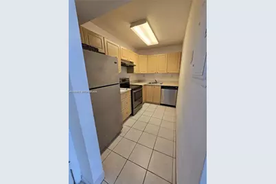 405 S Pine Island Rd #202D, Plantation, FL 33324 - Photo 3