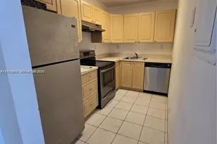 405 S Pine Island Rd, Plantation, FL 33324 - Photo 3