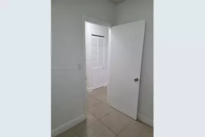 3860 E 9th Ln #3860, Hialeah, FL 33013 - Photo 21