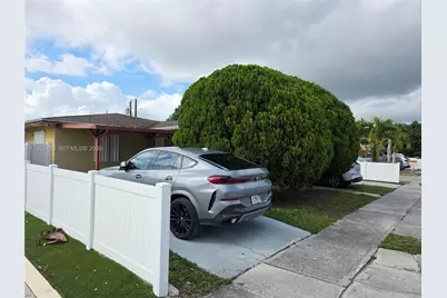 3860 E 9th Ln #3860, Hialeah, FL 33013 - Photo 1