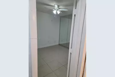 3860 E 9th Ln #3860, Hialeah, FL 33013 - Photo 15