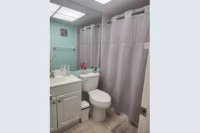 100 SE 6th Ave #107, Pompano Beach, FL 33060 - Photo 15