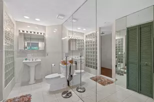 6744 N Pine Island Rd, Tamarac, FL 33321 - Photo 17