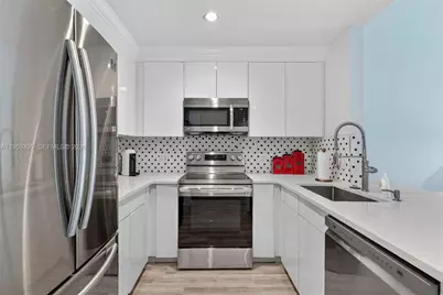 6744 N Pine Island Rd, Tamarac, FL 33321 - Photo 5