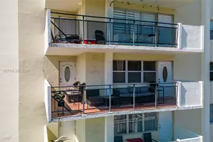 401 Golden Isles Dr, Hallandale Beach, FL 33009 - Photo 37