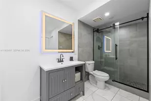 401 Golden Isles Dr, Hallandale Beach, FL 33009 - Photo 15