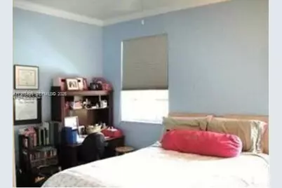 675 NW 42nd Ave, Plantation, FL 33317 - Photo 9