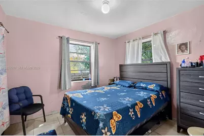 520 NE 111th St, Miami, FL 33161 - Photo 29