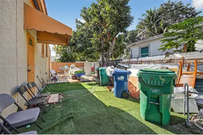 520 NE 111th St, Miami, FL 33161 - Photo 35