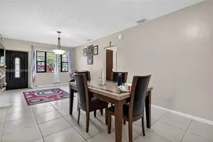 520 NE 111th St, Miami, FL 33161 - Photo 11