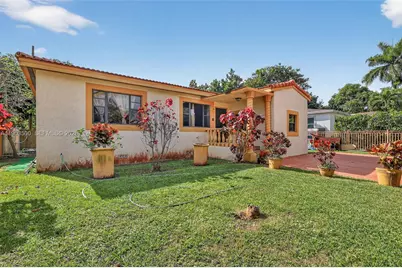 520 NE 111th St, Miami, FL 33161 - Photo 39