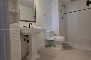 2401 Collins Ave, Miami Beach, FL 33140 - Photo 49
