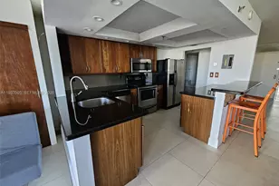 2401 Collins Ave, Miami Beach, FL 33140 - Photo 21