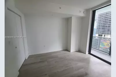 55 SW 9th St #1502, Miami, FL 33130 - Photo 5