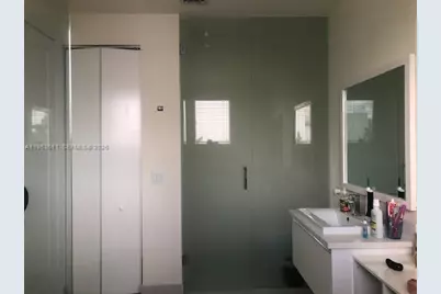 6316 NW 105th Pl, Miami, FL 33178 - Photo 9