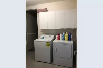 6316 NW 105th Pl, Miami, FL 33178 - Photo 11