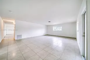 9557 SW 40th Terrace, Miami, FL 33165 - Photo 7