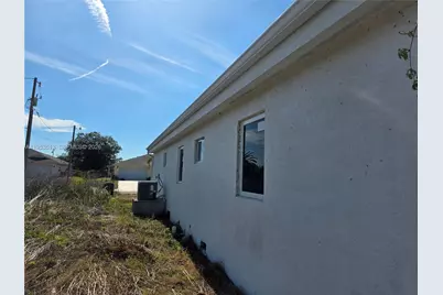 3030 SW 39th St, Lehigh Acres, FL 33976 - Photo 5