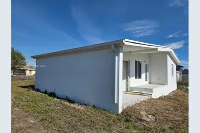 3030 SW 39th St, Lehigh Acres, FL 33976 - Photo 3