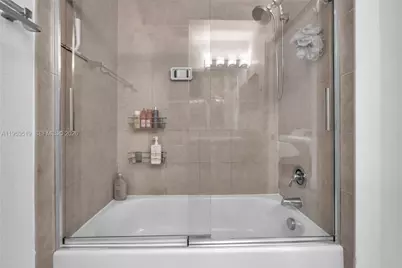 121 NW 2nd Ave #4, Hallandale Beach, FL 33009 - Photo 17