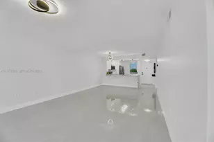 2601 N Nob Hill Rd, Sunrise, FL 33322 - Photo 25