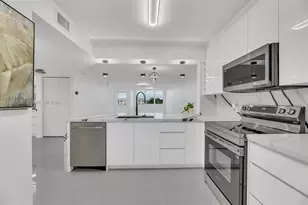 2601 N Nob Hill Rd, Sunrise, FL 33322 - Photo 5