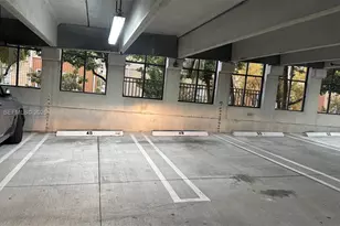 3001 NE 185th St, Aventura, FL 33180 - Photo 15