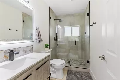 14950 S Biscayne River Dr, Miami, FL 33168 - Photo 13