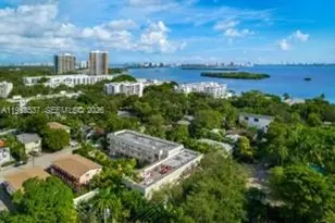 651 NE 60th St, Miami, FL 33137 - Photo 23