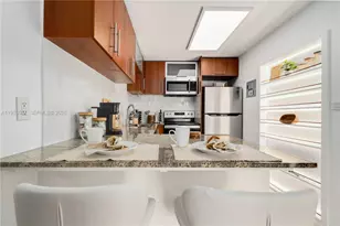 651 NE 60th St, Miami, FL 33137 - Photo 3