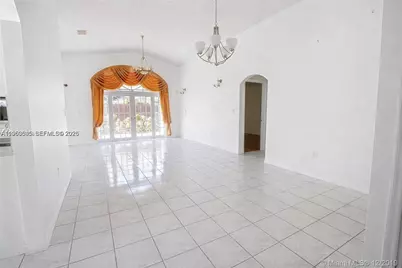 8224 SW 157th Ct, Miami, FL 33193 - Photo 3