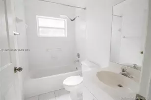 8224 SW 157th Ct, Miami, FL 33193 - Photo 17