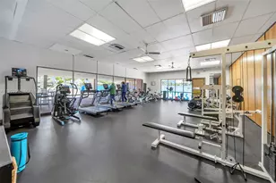 20379 W Country Club Dr, Aventura, FL 33180 - Photo 29