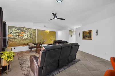 1975 NW 191st Ave, Pembroke Pines, FL 33029 - Photo 39