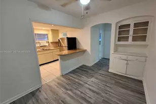 405 NW 64th St, Miami, FL 33150 - Photo 7
