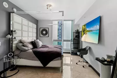 300 S Biscayne Blvd #T-2514, Miami, FL 33131 - Photo 9