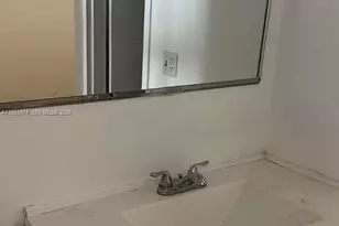 3660 NE 166th St, North Miami Beach, FL 33160 - Photo 15