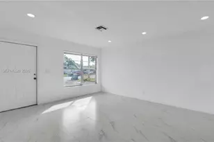 4285 SW 48th Ct, Dania Beach, FL 33314 - Photo 9
