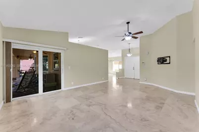 450 NW 201st Ave, Pembroke Pines, FL 33029 - Photo 13