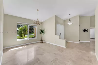 450 NW 201st Ave, Pembroke Pines, FL 33029 - Photo 15
