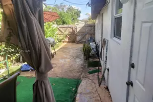 3206 SW 47th Ave, West Park, FL 33023 - Photo 11